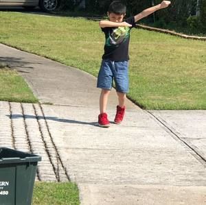 Meet your Posher, Yanet